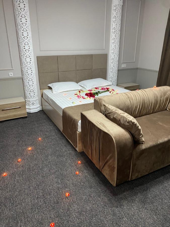 Sapphire Hotels 타라즈 외부 사진